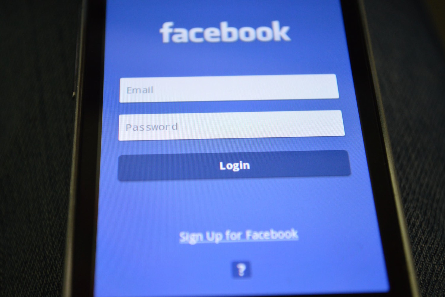 facebook news feed